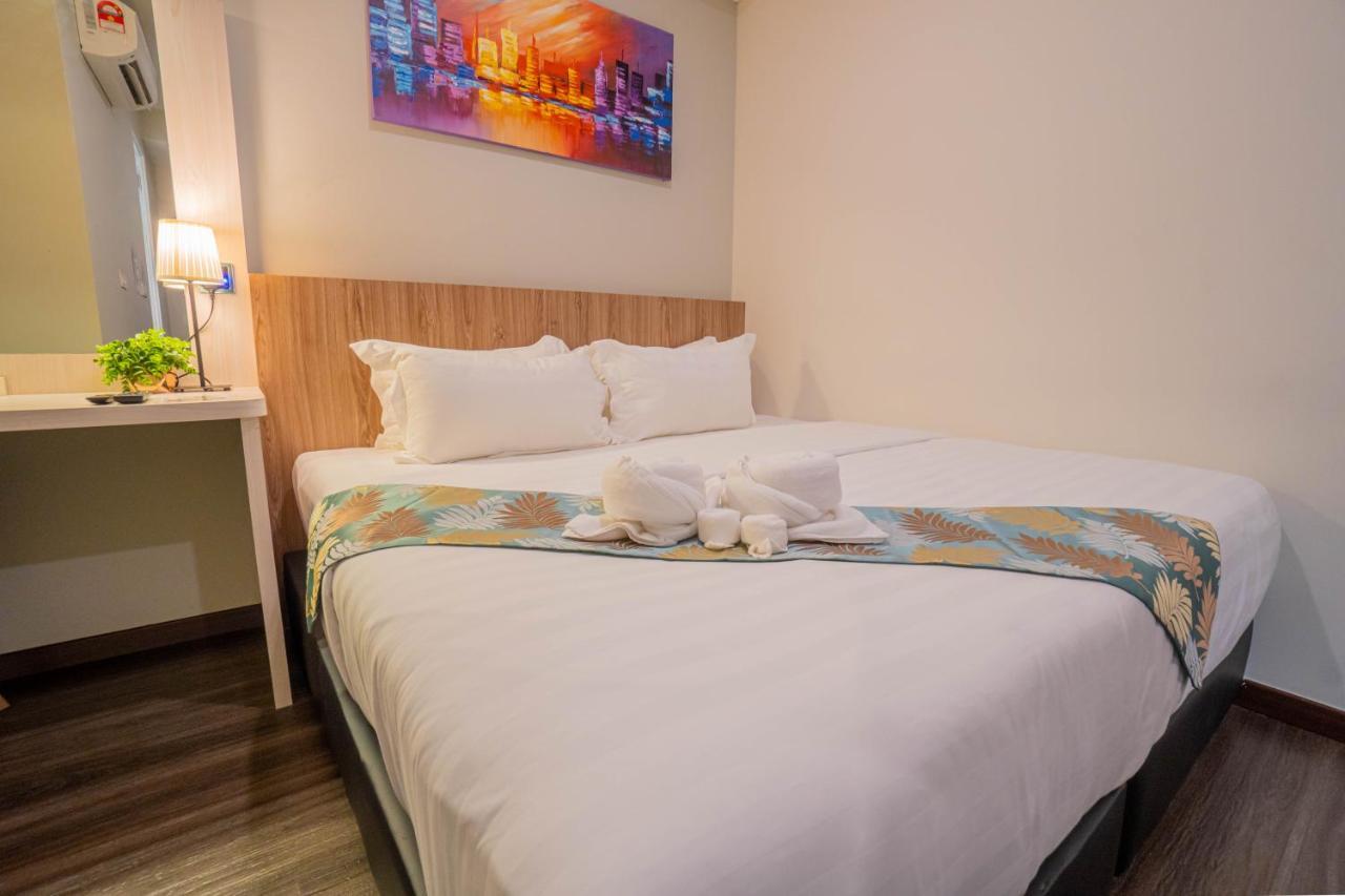 Flypod Hotel Kota Kinabalu Exteriör bild